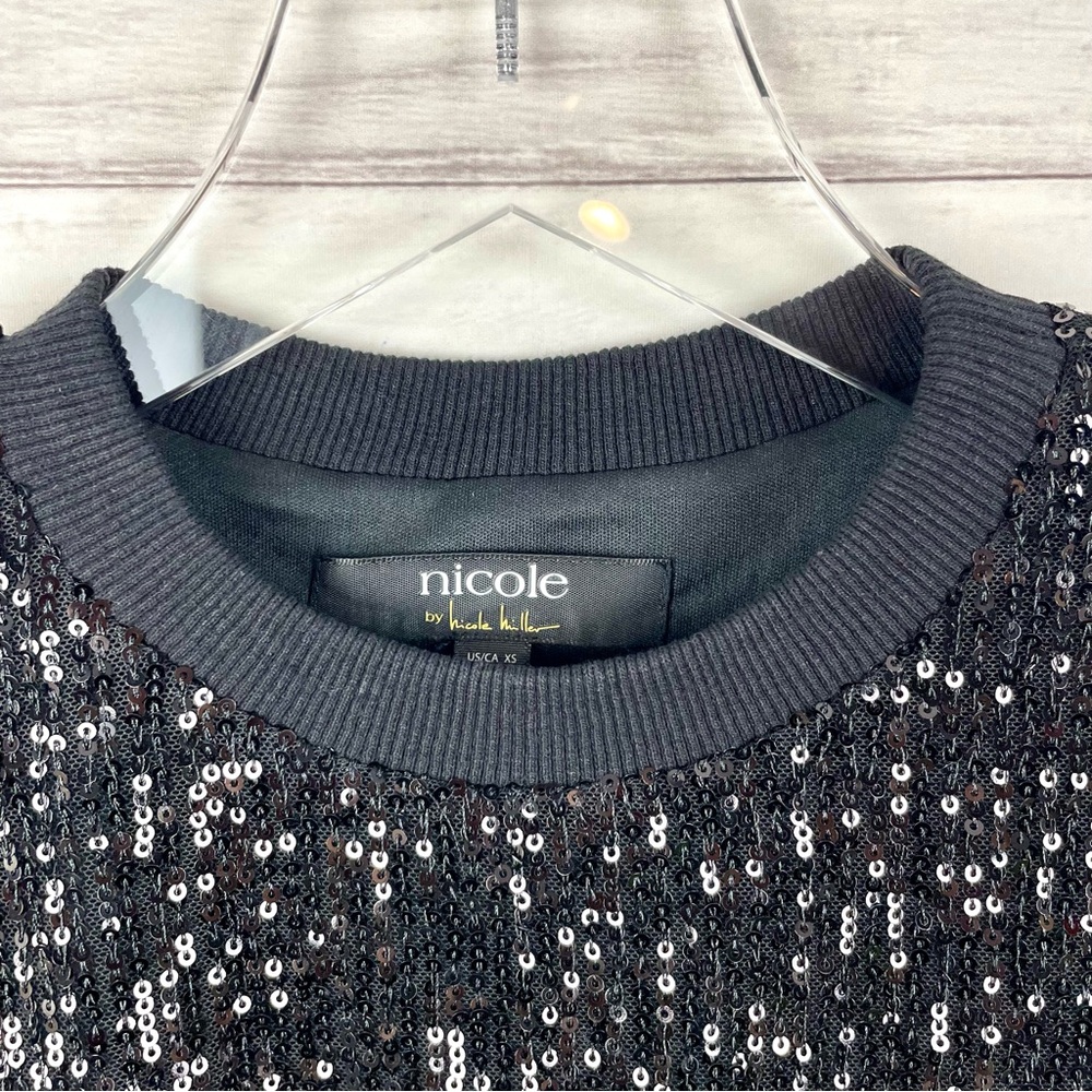 nicole by Nicole Miller Black Sequin Puff Sleeve Top - Picture 3 of 7